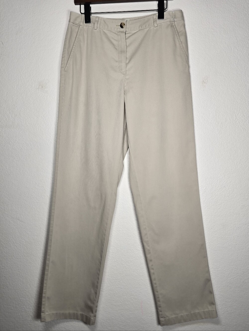 L.L. Bean Women's Classic Fit Chino Pants Beige Khaki Size 10 M/T 100% Cotton